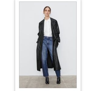 NWT, ZARA, ZW PREMIUM RELAXED MOM JEANS IN AUSTIN BLUE, 6